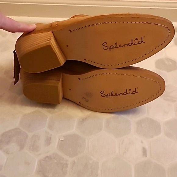 NWOB SPLENDID tan suede booties - Picture 4 of 7